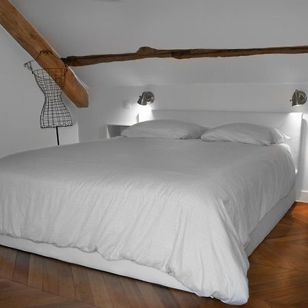 Loft Dans Le Clocher Face Au Chateau Bonnelles 외부 사진