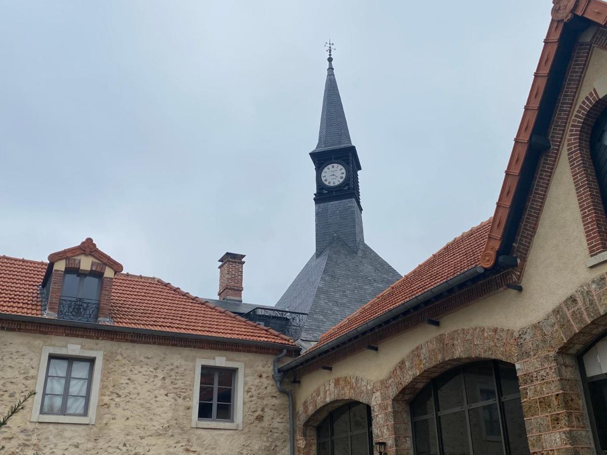 Loft Dans Le Clocher Face Au Chateau Bonnelles 외부 사진