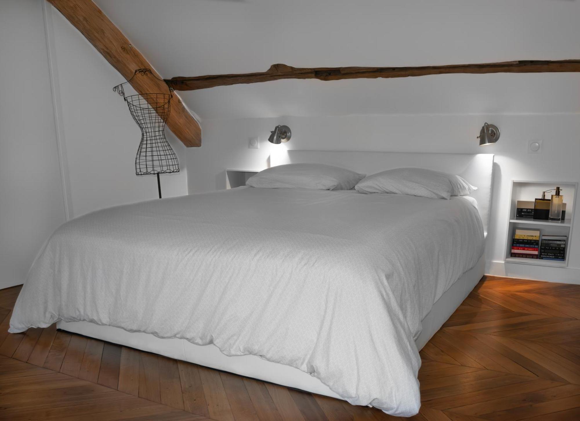 Loft Dans Le Clocher Face Au Chateau Bonnelles 외부 사진